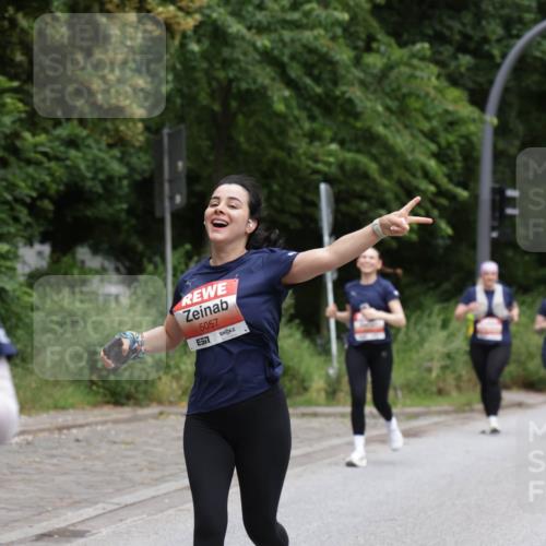 14.06.2026 - REWE Women's Run Jannik Wohlers http://msf.ph/oto/9812780 14.06.2026 11:05:42 Laufen 5057 meine-sportfotos.de