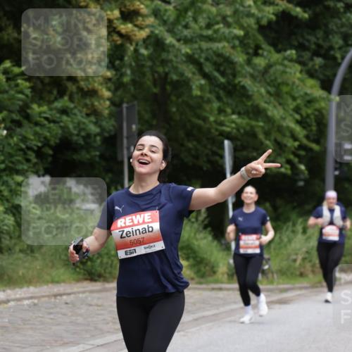 14.06.2026 - REWE Women's Run Jannik Wohlers http://msf.ph/oto/9812783 14.06.2026 11:05:43 Laufen 5057 meine-sportfotos.de