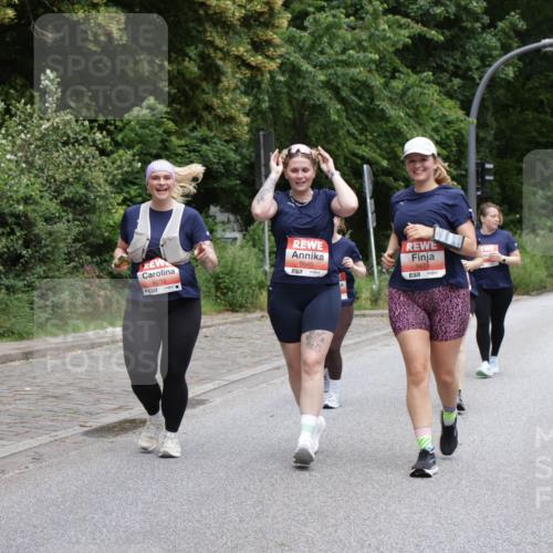 14.06.2026 - REWE Women's Run Jannik Wohlers http://msf.ph/oto/9812847 14.06.2026 11:05:50 Laufen 6033, 57, 5645, 57, 5678 meine-sportfotos.de