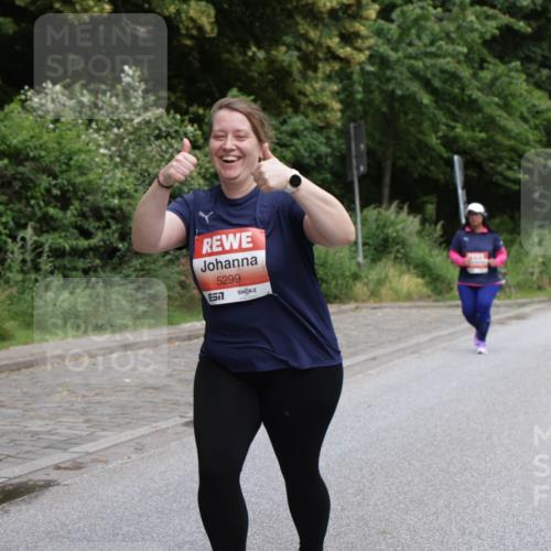 14.06.2026 - REWE Women's Run Jannik Wohlers http://msf.ph/oto/9812887 14.06.2026 11:05:55 Laufen 57, 5299 meine-sportfotos.de