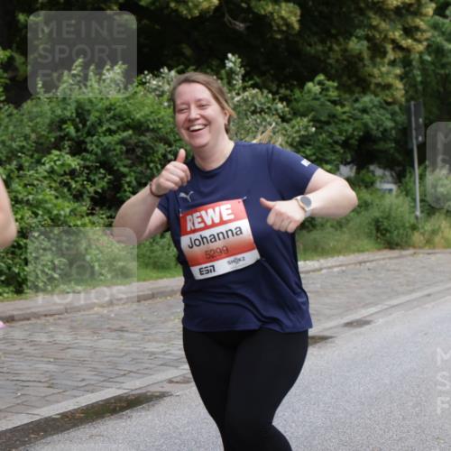 14.06.2026 - REWE Women's Run Jannik Wohlers http://msf.ph/oto/9812903 14.06.2026 11:05:55 Laufen 5299, 657 meine-sportfotos.de