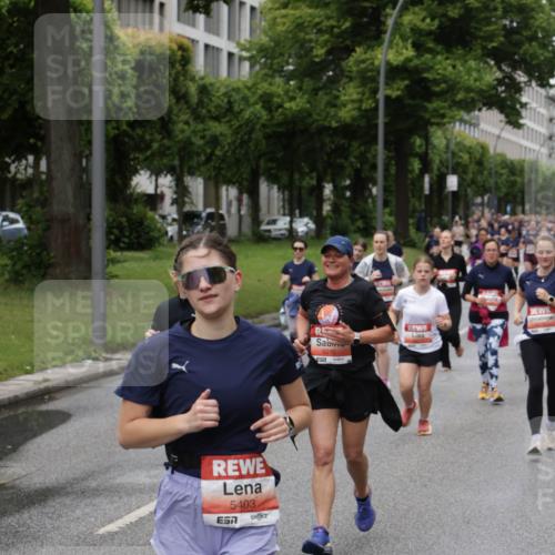 14.06.2026 - REWE Women's Run Jannik Wohlers http://msf.ph/oto/9812911 14.06.2026 10:39:23 Laufen 5403, 7, 5212 meine-sportfotos.de