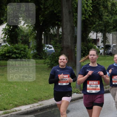 14.06.2026 - REWE Women's Run Jannik Wohlers http://msf.ph/oto/9812995 14.06.2026 10:39:34 Laufen 5112, 7, 5233, 57, 556, 7 meine-sportfotos.de