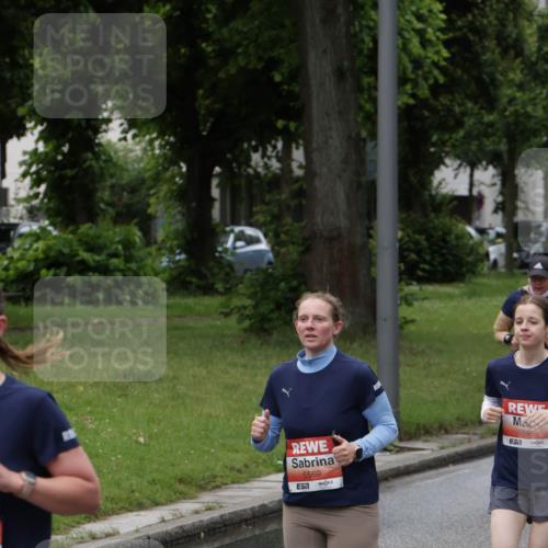 14.06.2026 - REWE Women's Run Jannik Wohlers http://msf.ph/oto/9813020 14.06.2026 10:39:35 Laufen 5569, 57, 5595, 7 meine-sportfotos.de