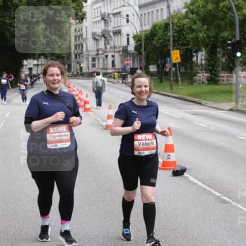 14.06.2026 - REWE Women's Run Jannik Wohlers http://msf.ph/oto/9813024 14.06.2026 11:06:26 Laufen 5152, 7, 5151, 7, 01 meine-sportfotos.de