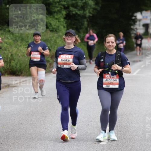14.06.2026 - REWE Women's Run Jannik Wohlers http://msf.ph/oto/9813028 14.06.2026 11:06:37 Laufen 5972, 5558, 57, 5405, 657 meine-sportfotos.de