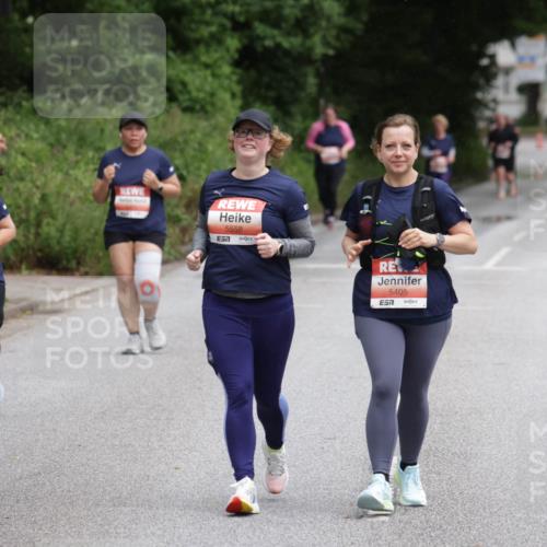 14.06.2026 - REWE Women's Run Jannik Wohlers http://msf.ph/oto/9813029 14.06.2026 11:06:37 Laufen 5972, 7, 5558, 57, 5405, 57 meine-sportfotos.de