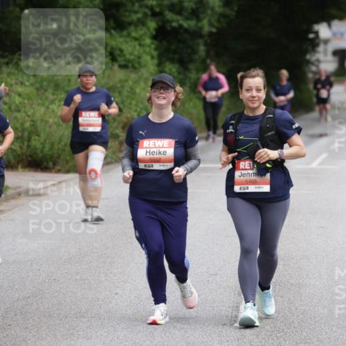 14.06.2026 - REWE Women's Run Jannik Wohlers http://msf.ph/oto/9813033 14.06.2026 11:06:37 Laufen 5972, 5558, 7, 5405 meine-sportfotos.de