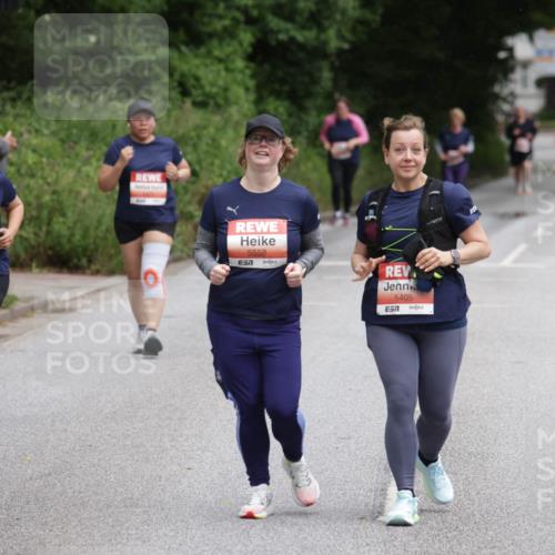 14.06.2026 - REWE Women's Run Jannik Wohlers http://msf.ph/oto/9813035 14.06.2026 11:06:37 Laufen 5972, 5558, 5405, 7 meine-sportfotos.de