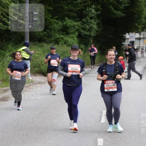 14.06.2026 - REWE Women's Run Jannik Wohlers http://msf.ph/oto/9813040 14.06.2026 11:06:38 Laufen 5558, 7, 5405, 7 meine-sportfotos.de