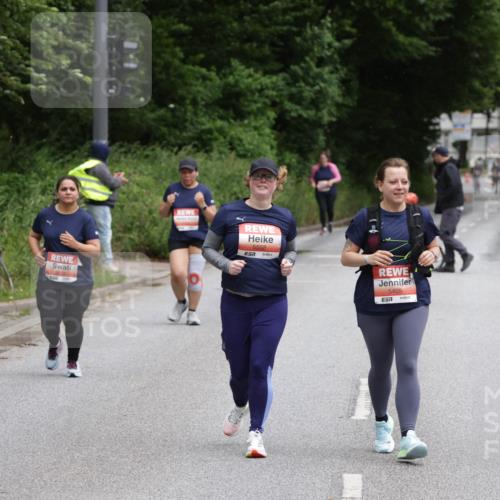 14.06.2026 - REWE Women's Run Jannik Wohlers http://msf.ph/oto/9813043 14.06.2026 11:06:38 Laufen 5558, 57, 5405, 7 meine-sportfotos.de