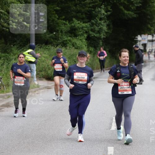 14.06.2026 - REWE Women's Run Jannik Wohlers http://msf.ph/oto/9813045 14.06.2026 11:06:38 Laufen 5558, 5405, 7 meine-sportfotos.de