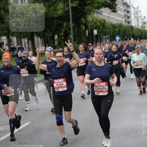 14.06.2026 - REWE Women's Run Jannik Wohlers http://msf.ph/oto/9813093 14.06.2026 10:39:44 Laufen 5455, 657, 5886, 7 meine-sportfotos.de