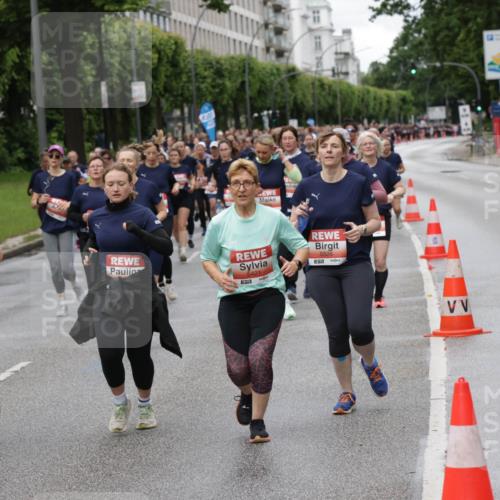 14.06.2026 - REWE Women's Run Jannik Wohlers http://msf.ph/oto/9813115 14.06.2026 10:39:46 Laufen 5880, 57, 2, 5421, 5526, 57, 1 meine-sportfotos.de
