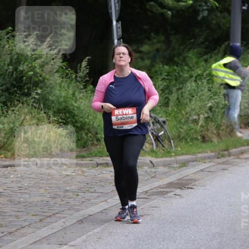 14.06.2026 - REWE Women's Run Jannik Wohlers http://msf.ph/oto/9813131 14.06.2026 11:06:57 Laufen 5304 meine-sportfotos.de