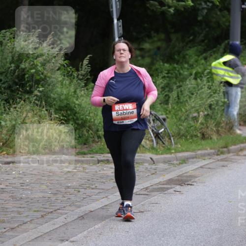 14.06.2026 - REWE Women's Run Jannik Wohlers http://msf.ph/oto/9813133 14.06.2026 11:06:57 Laufen 5304 meine-sportfotos.de