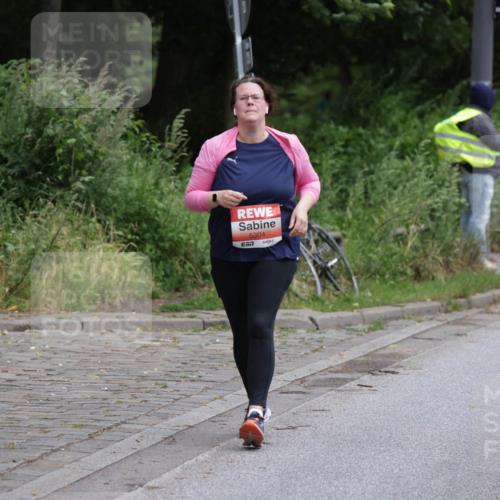 14.06.2026 - REWE Women's Run Jannik Wohlers http://msf.ph/oto/9813134 14.06.2026 11:06:57 Laufen 5304 meine-sportfotos.de