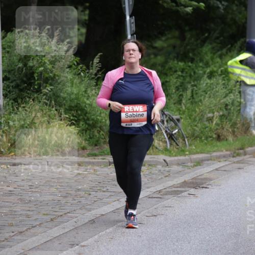 14.06.2026 - REWE Women's Run Jannik Wohlers http://msf.ph/oto/9813138 14.06.2026 11:06:57 Laufen 5304 meine-sportfotos.de