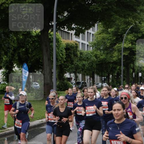 14.06.2026 - REWE Women's Run Jannik Wohlers http://msf.ph/oto/9813220 14.06.2026 10:39:58 Laufen 7, 5050 meine-sportfotos.de