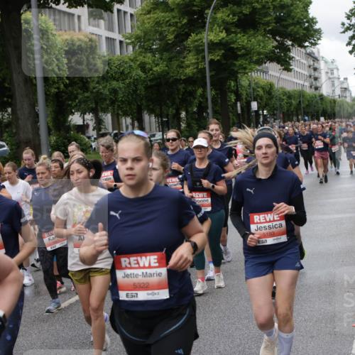 14.06.2026 - REWE Women's Run Jannik Wohlers http://msf.ph/oto/9813229 14.06.2026 10:39:59 Laufen 196, 5322, 57, 5183, 57 meine-sportfotos.de