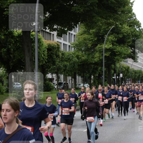 14.06.2026 - REWE Women's Run Jannik Wohlers http://msf.ph/oto/9813250 14.06.2026 10:40:02 Laufen 40, 1058 meine-sportfotos.de