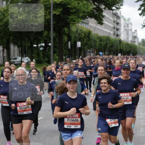 14.06.2026 - REWE Women's Run Jannik Wohlers http://msf.ph/oto/9813291 14.06.2026 10:40:08 Laufen 5914, 5798, 7, 6031, 5948, 57, 6030 meine-sportfotos.de