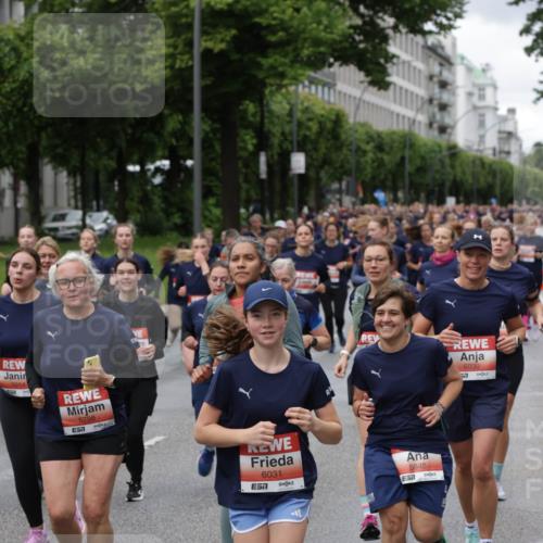 14.06.2026 - REWE Women's Run Jannik Wohlers http://msf.ph/oto/9813294 14.06.2026 10:40:08 Laufen 62, 5914, 5798, 6031, 5948, 7, 6030 meine-sportfotos.de