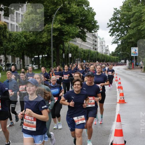 14.06.2026 - REWE Women's Run Jannik Wohlers http://msf.ph/oto/9813301 14.06.2026 10:40:09 Laufen 6031, 5948, 7, 5030, 1 meine-sportfotos.de