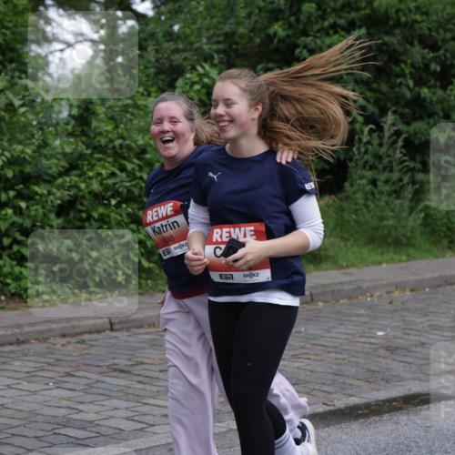 14.06.2026 - REWE Women's Run Jannik Wohlers http://msf.ph/oto/9813307 14.06.2026 11:07:53 Laufen 5198 meine-sportfotos.de