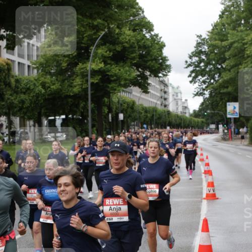 14.06.2026 - REWE Women's Run Jannik Wohlers http://msf.ph/oto/9813321 14.06.2026 10:40:10 Laufen 57, 6030, 5142, 5948, 577 meine-sportfotos.de