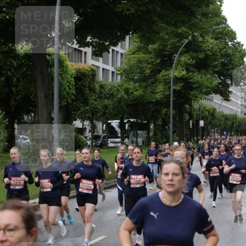 14.06.2026 - REWE Women's Run Jannik Wohlers http://msf.ph/oto/9813327 14.06.2026 10:40:12 Laufen 6710, 651, 5142 meine-sportfotos.de