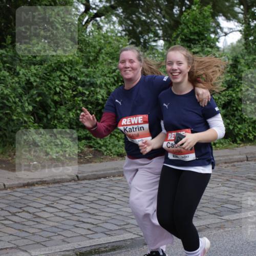14.06.2026 - REWE Women's Run Jannik Wohlers http://msf.ph/oto/9813337 14.06.2026 11:07:54 Laufen 5498, 5496 meine-sportfotos.de