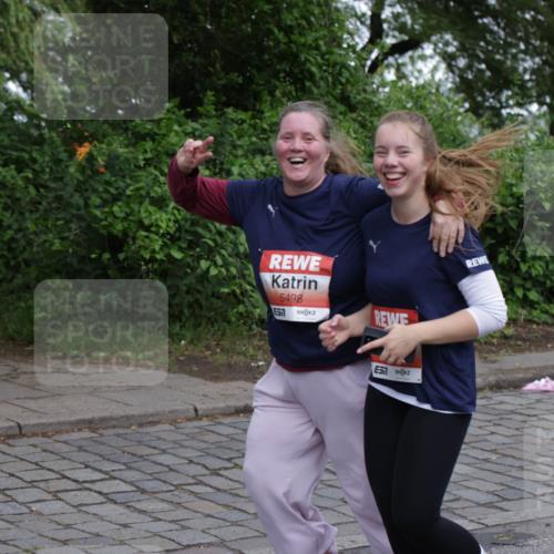 14.06.2026 - REWE Women's Run Jannik Wohlers http://msf.ph/oto/9813354 14.06.2026 11:07:55 Laufen 5498, 7 meine-sportfotos.de