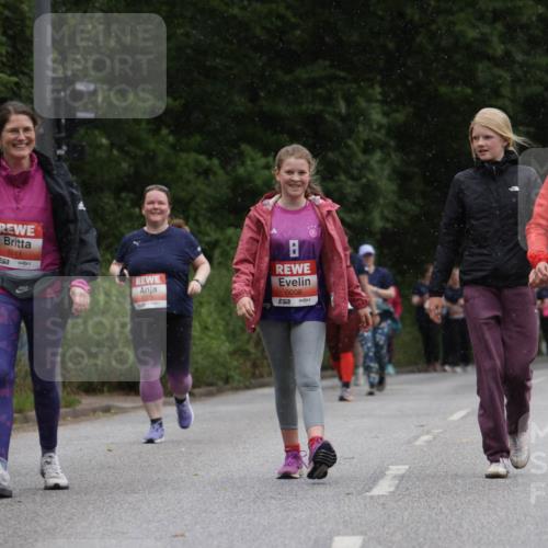 14.06.2026 - REWE Women's Run Jannik Wohlers http://msf.ph/oto/9813387 14.06.2026 11:08:15 Laufen 7, 5011, 5008, 10 meine-sportfotos.de