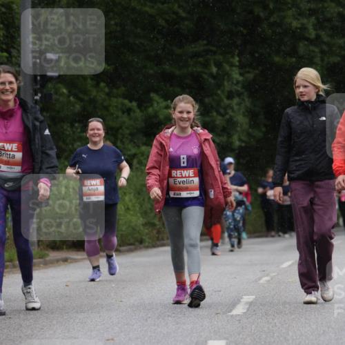 14.06.2026 - REWE Women's Run Jannik Wohlers http://msf.ph/oto/9813388 14.06.2026 11:08:15 Laufen 5636, 657, 5011, 5008, 10 meine-sportfotos.de
