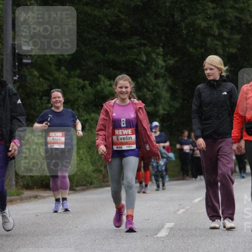14.06.2026 - REWE Women's Run Jannik Wohlers http://msf.ph/oto/9813390 14.06.2026 11:08:15 Laufen 5011, 5008, 7, 010 meine-sportfotos.de