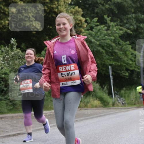 14.06.2026 - REWE Women's Run Jannik Wohlers http://msf.ph/oto/9813429 14.06.2026 11:08:21 Laufen 6517, 5506, 5008 meine-sportfotos.de