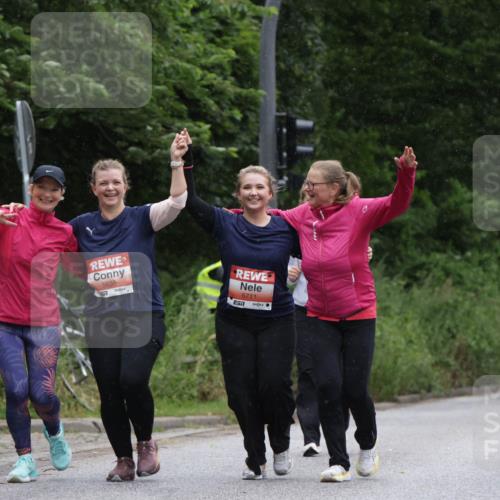 14.06.2026 - REWE Women's Run Jannik Wohlers http://msf.ph/oto/9813451 14.06.2026 11:08:37 Laufen 5655, 5711, 7, 5495 meine-sportfotos.de