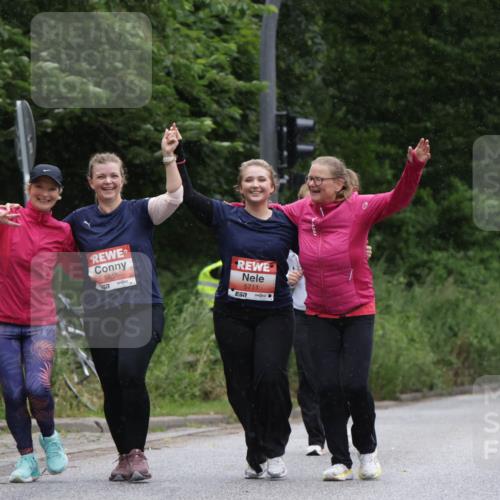 14.06.2026 - REWE Women's Run Jannik Wohlers http://msf.ph/oto/9813452 14.06.2026 11:08:37 Laufen 5655, 5711, 7, 5495 meine-sportfotos.de