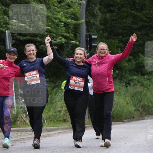 14.06.2026 - REWE Women's Run Jannik Wohlers http://msf.ph/oto/9813455 14.06.2026 11:08:37 Laufen 5655, 5711, 5495 meine-sportfotos.de