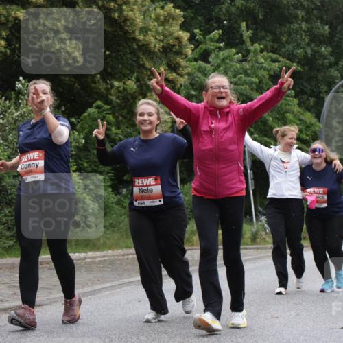 14.06.2026 - REWE Women's Run Jannik Wohlers http://msf.ph/oto/9813479 14.06.2026 11:08:42 Laufen 5656, 5711 meine-sportfotos.de
