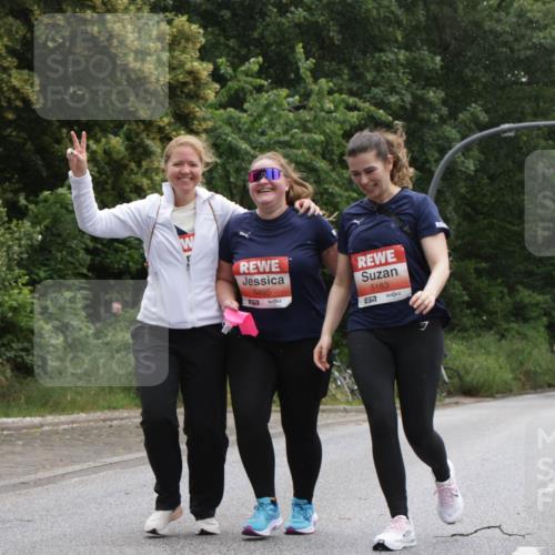 14.06.2026 - REWE Women's Run Jannik Wohlers http://msf.ph/oto/9813497 14.06.2026 11:08:44 Laufen 5495, 5163, 7 meine-sportfotos.de