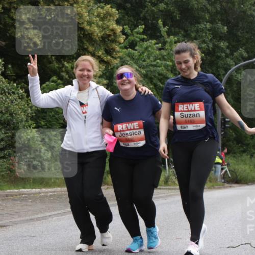 14.06.2026 - REWE Women's Run Jannik Wohlers http://msf.ph/oto/9813503 14.06.2026 11:08:44 Laufen 5495, 17, 5163, 7 meine-sportfotos.de