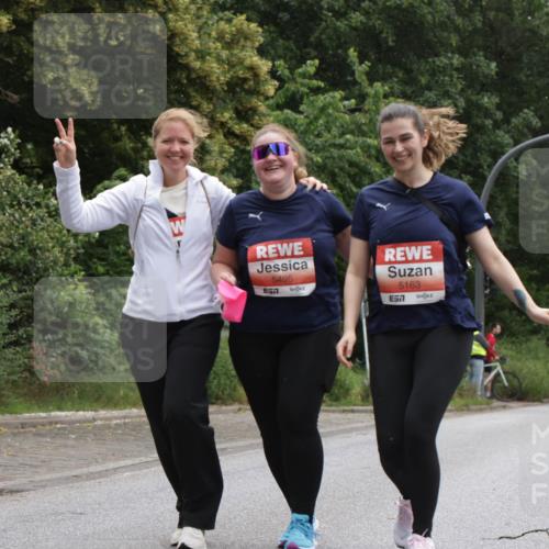 14.06.2026 - REWE Women's Run Jannik Wohlers http://msf.ph/oto/9813505 14.06.2026 11:08:44 Laufen 5495, 5163, 7 meine-sportfotos.de