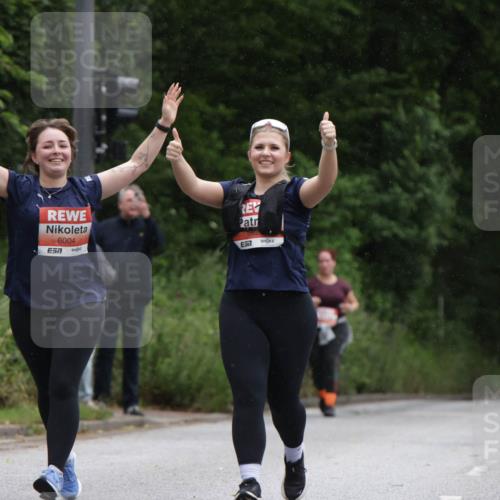 14.06.2026 - REWE Women's Run Jannik Wohlers http://msf.ph/oto/9813533 14.06.2026 11:08:55 Laufen 6004, 562, 517 meine-sportfotos.de