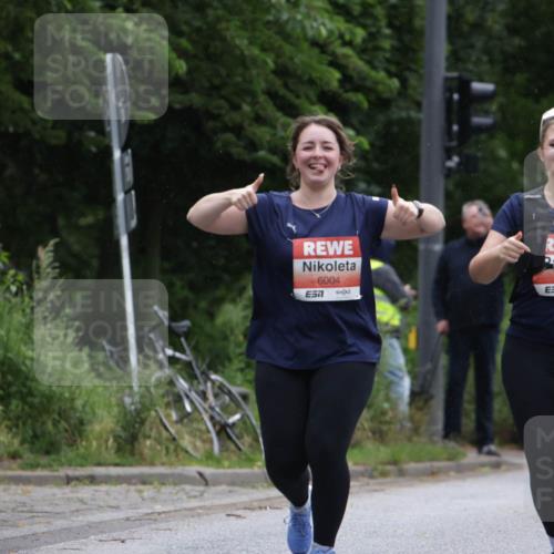 14.06.2026 - REWE Women's Run Jannik Wohlers http://msf.ph/oto/9813540 14.06.2026 11:08:56 Laufen 6004, 7, 5628 meine-sportfotos.de