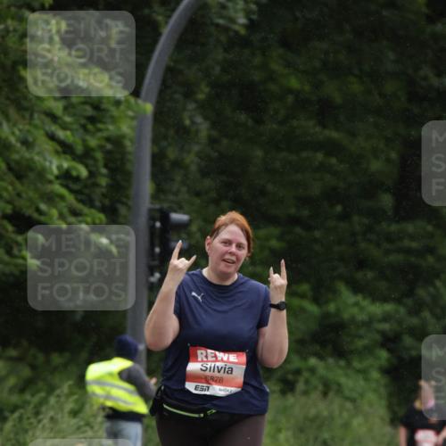 14.06.2026 - REWE Women's Run Jannik Wohlers http://msf.ph/oto/9813608 14.06.2026 11:09:11 Laufen 6878, 7 meine-sportfotos.de