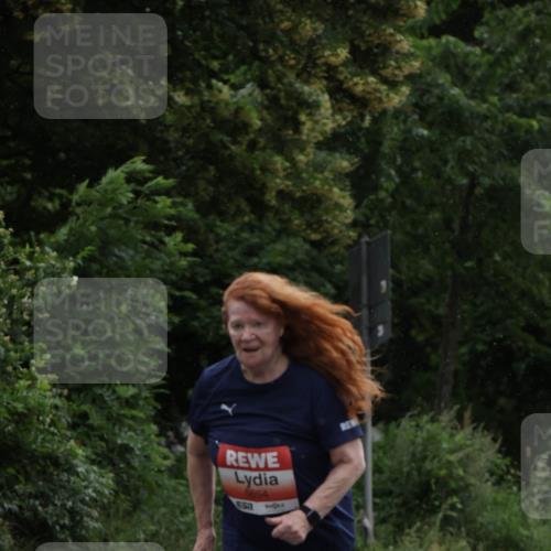 14.06.2026 - REWE Women's Run Jannik Wohlers http://msf.ph/oto/9813763 14.06.2026 11:10:31 Laufen 5654, 657 meine-sportfotos.de