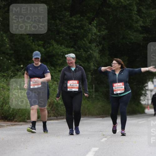 14.06.2026 - REWE Women's Run Jannik Wohlers http://msf.ph/oto/9813790 14.06.2026 11:10:52 Laufen 57, 5479, 5997 meine-sportfotos.de