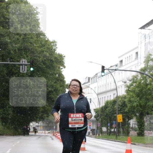 14.06.2026 - REWE Women's Run Jannik Wohlers http://msf.ph/oto/9813836 14.06.2026 11:11:00 Laufen 5997, 57 meine-sportfotos.de
